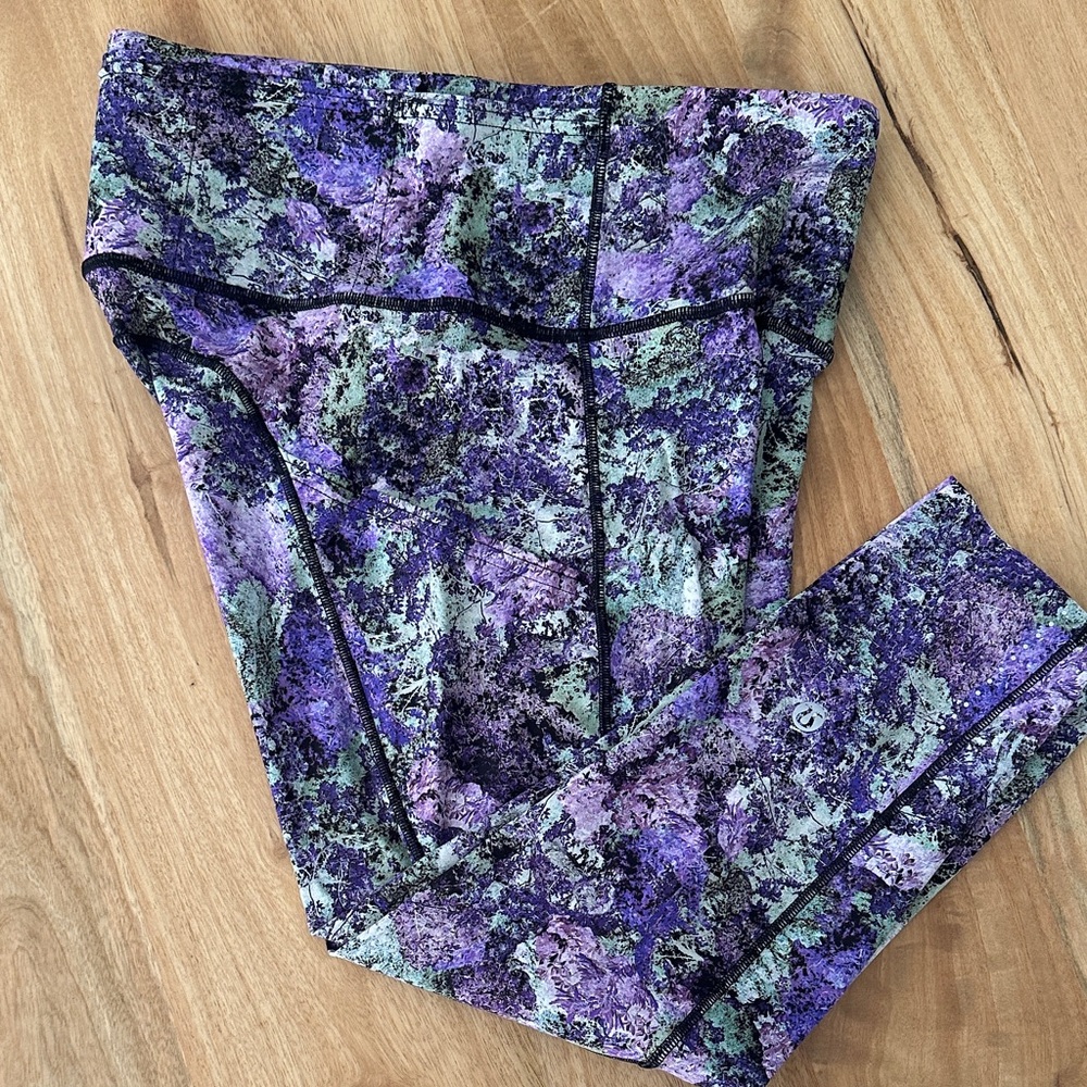 NWT Lululemon Multi Color Fast & Free Crop Leggings Size 6 - Picture 2 of 6
